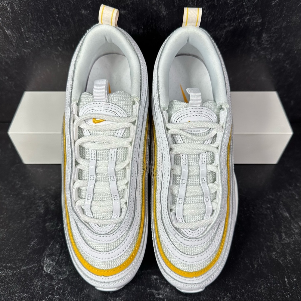 NIKE AIR MAX 97 WHITE UNIVERSITY GOLD WOMENS SHOES SIZE 5.5 YELLOW NEW - Picture 2 of 10